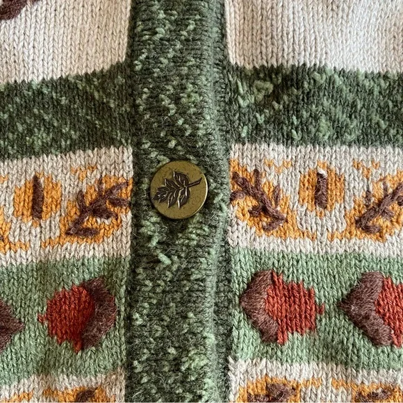 Northern Reflections Vintage Fall Acorn Owl Squirrel Button Front Sweater Vest - Picture 8 of 11